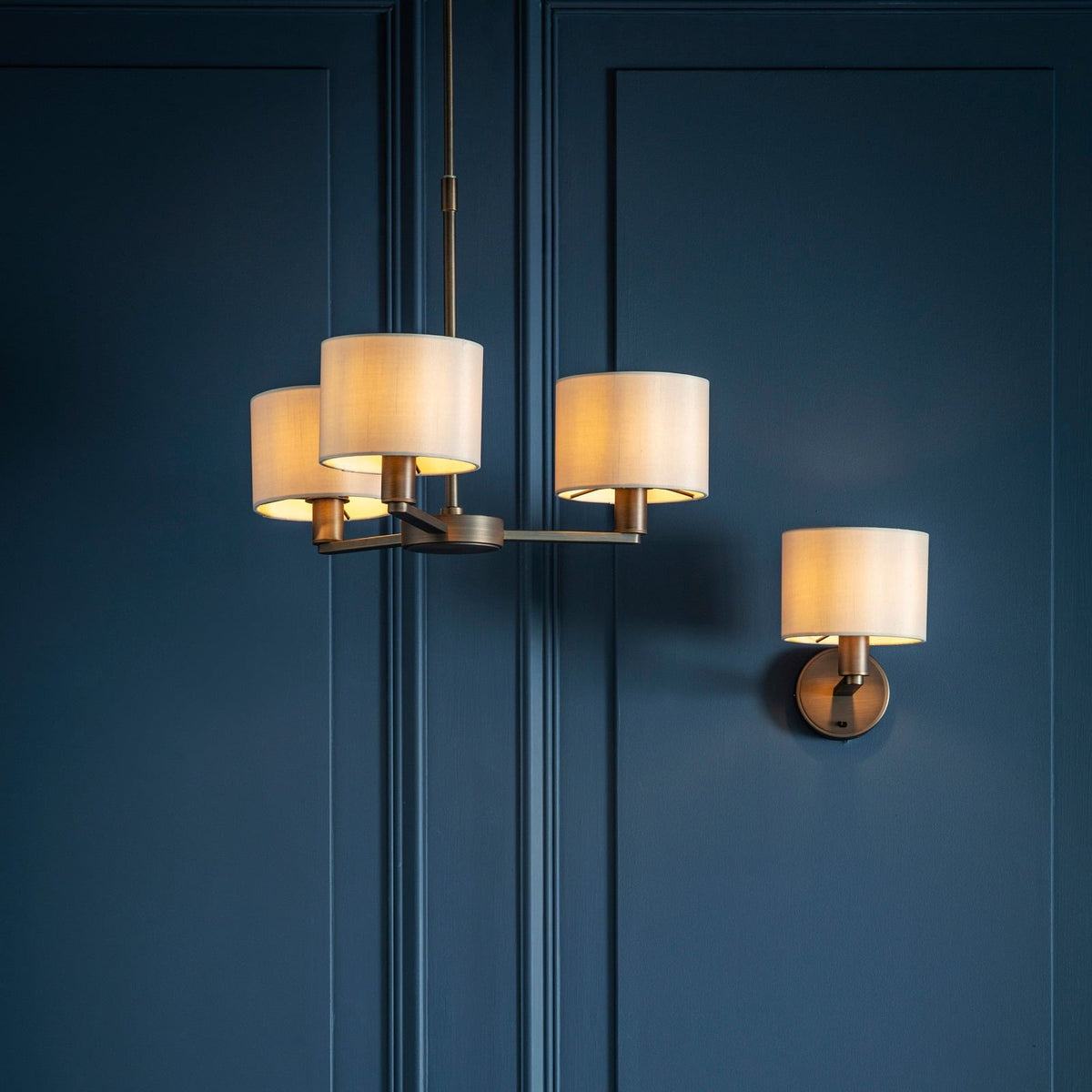 Thorpe Pendant Light in Bronze - Small