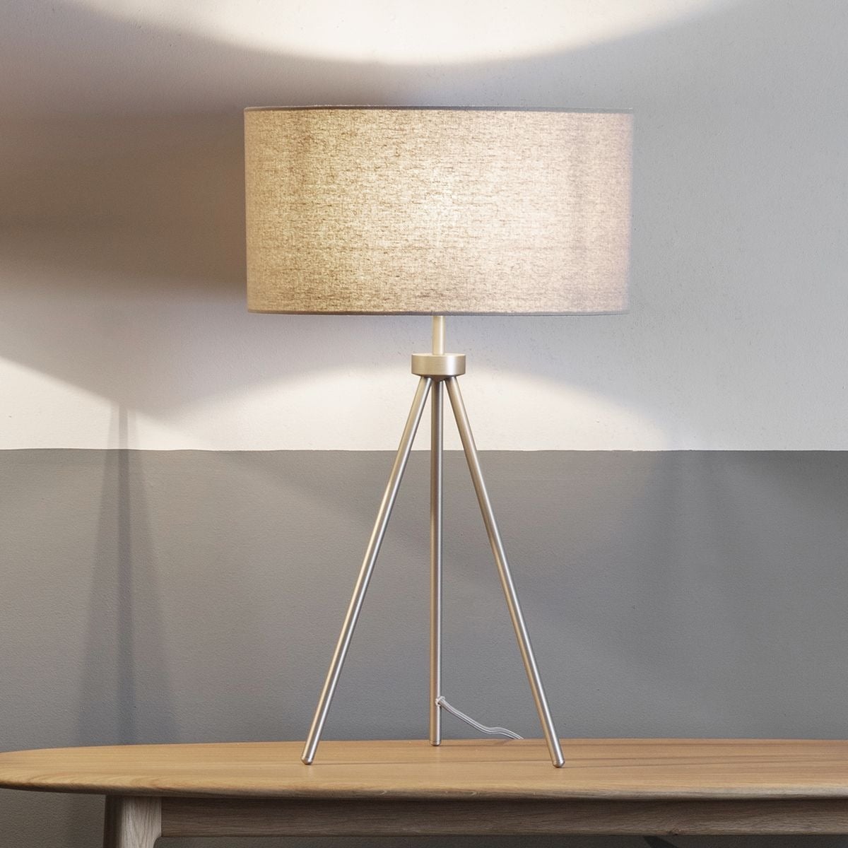 Holmfirth Tripod Table Lamp