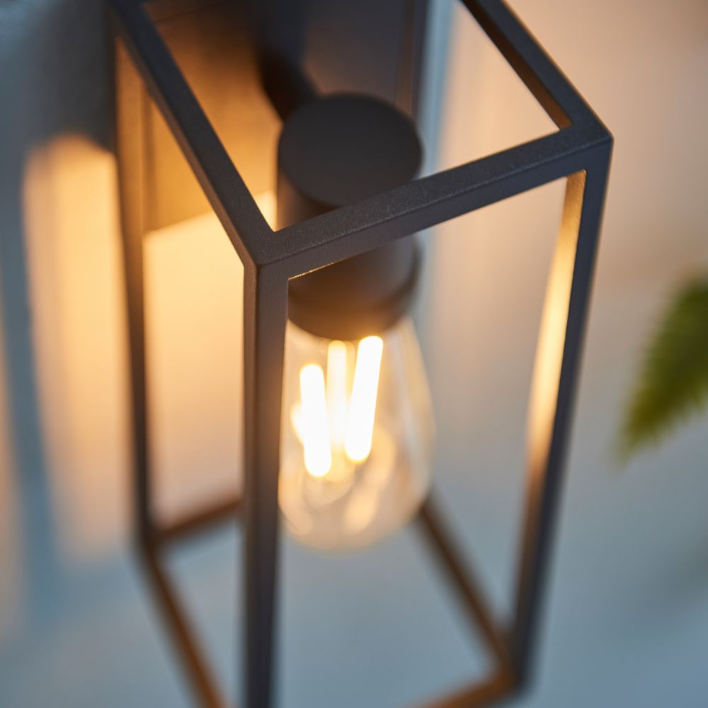 Claro Outdoor Wall Light