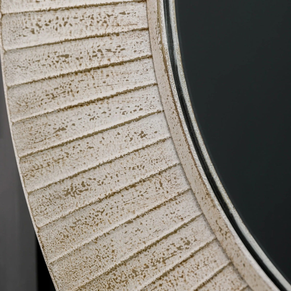Northmoor Mirror in Metal - Round