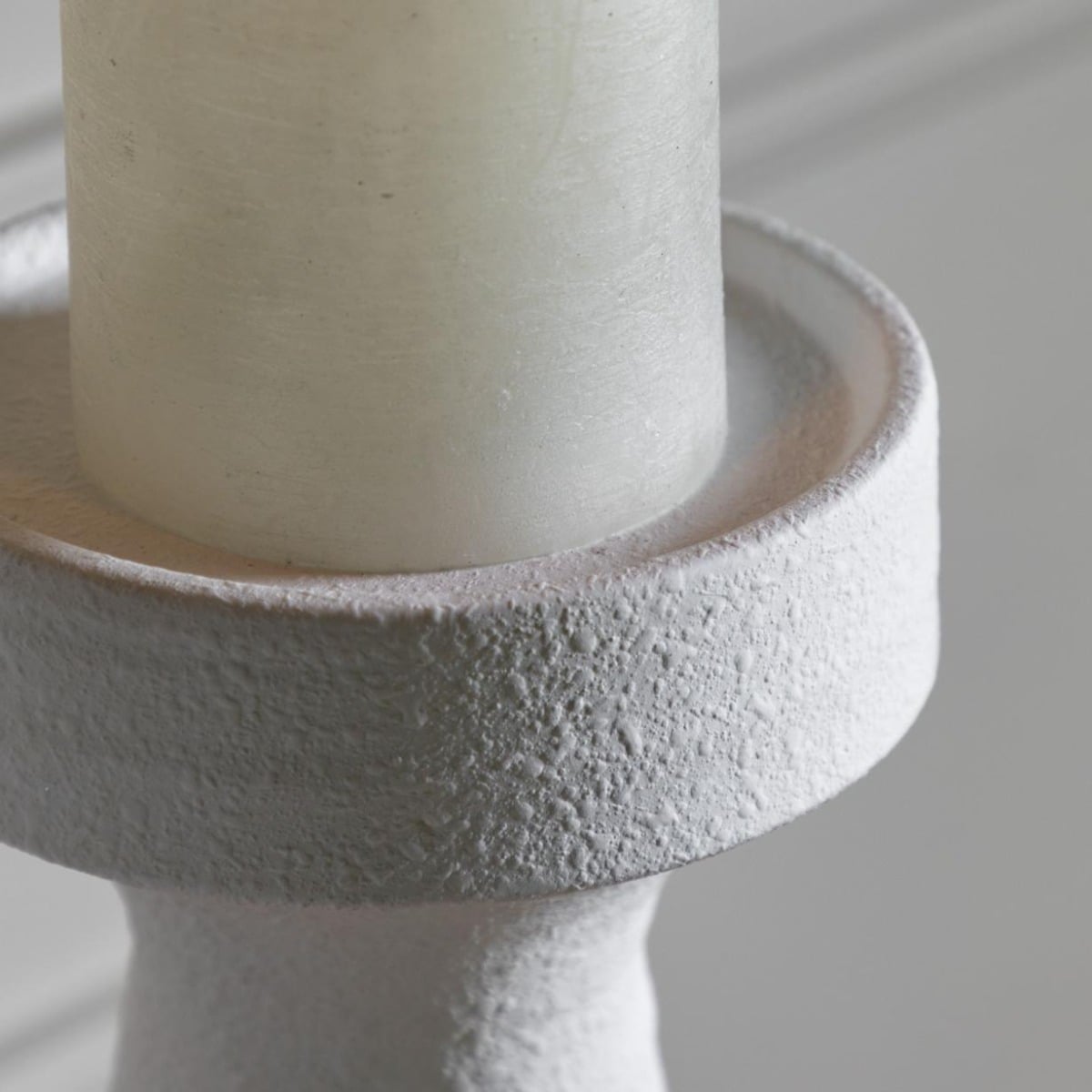 Fowlers Pillar Holder White