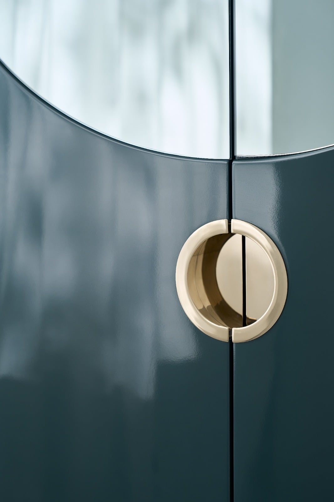 Gelee Armoire in Apatite