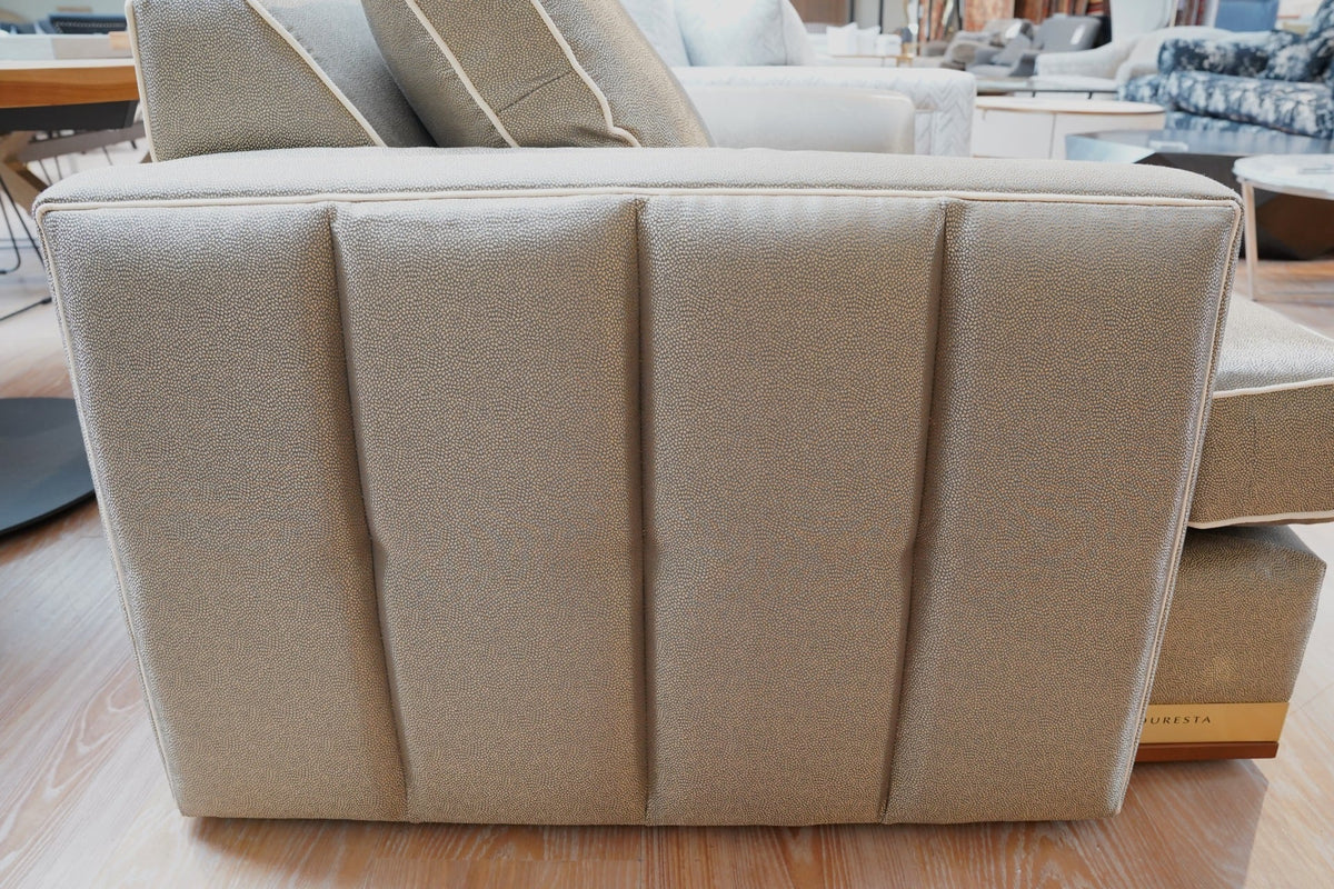 Outlet Duresta Monte Carlo Grand Chair in Byzantium Gold (R4)