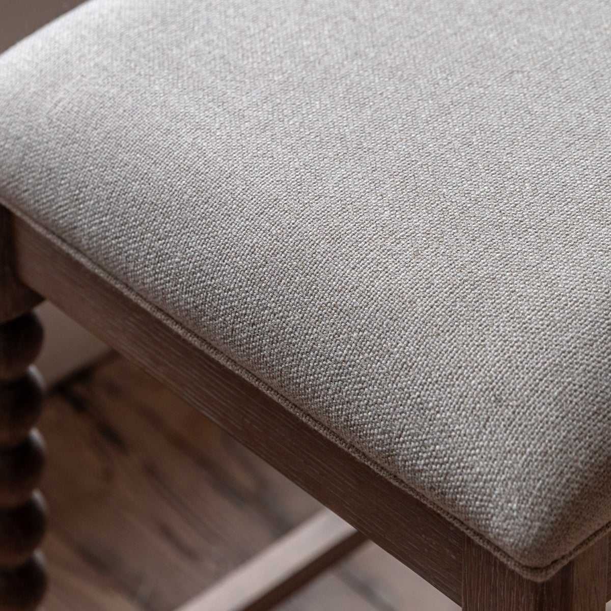 Victoria Bar Stool