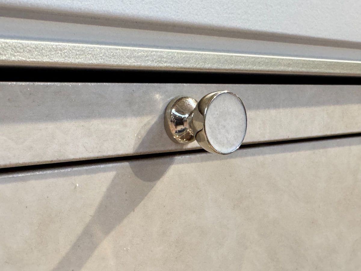 Outlet Caracole Finishing Up Bedside Table