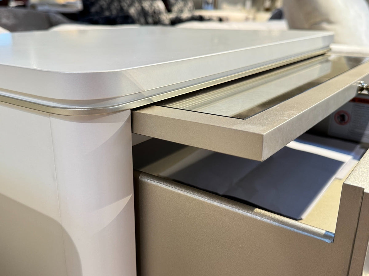 Outlet Caracole Finishing Up Bedside Table