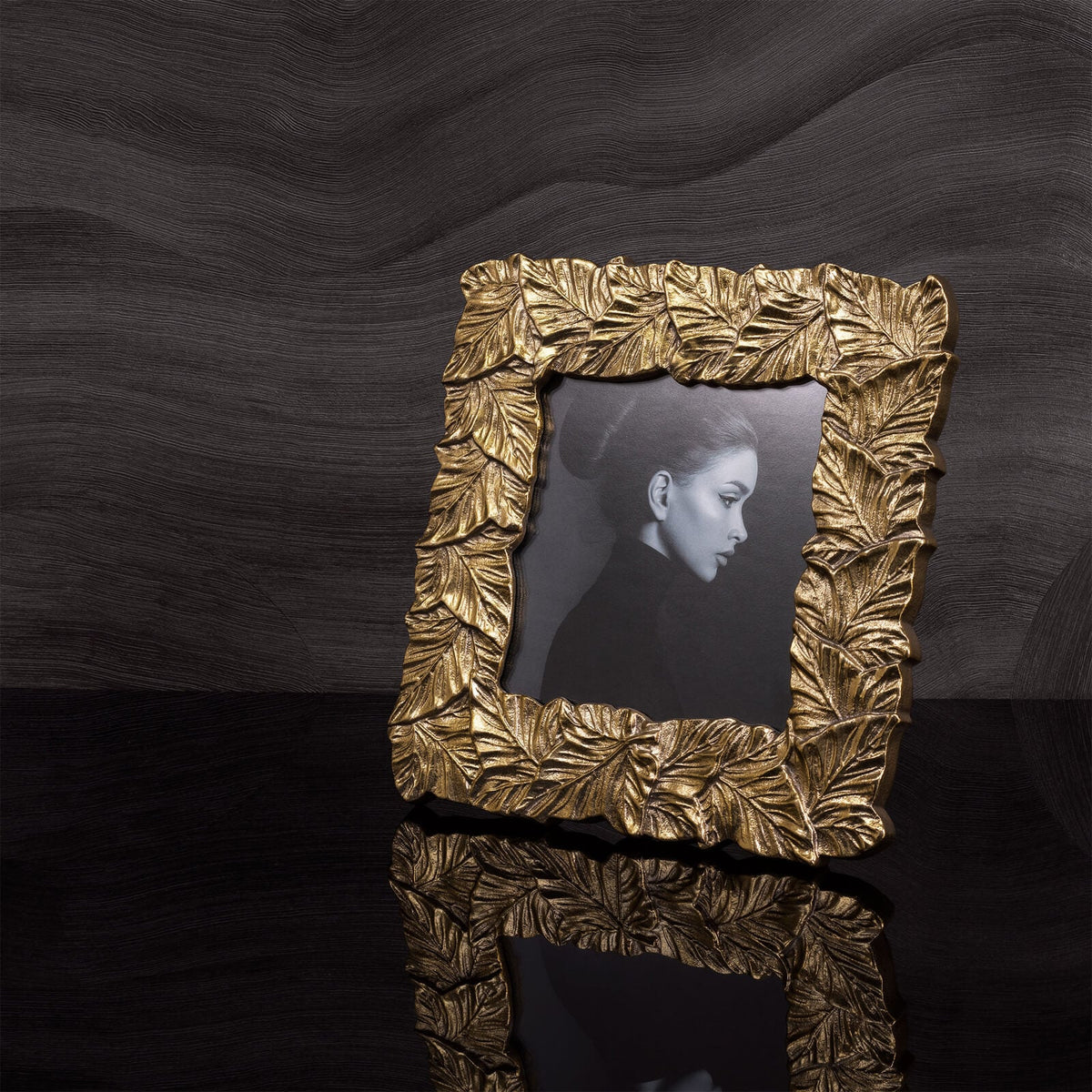 Ivy Picture Frame in Vintage Brass