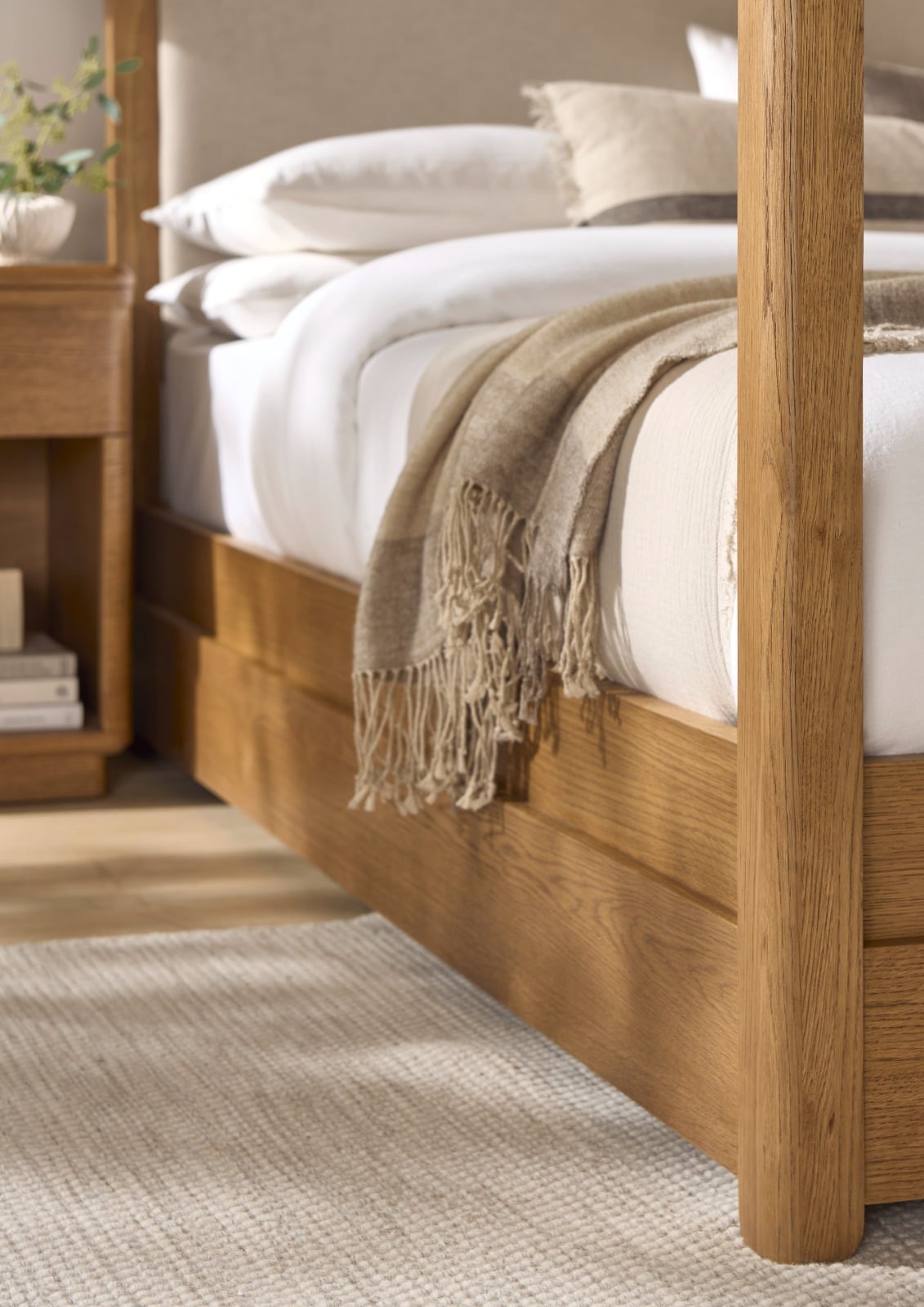 Laguna King Size 4 Poster Bed