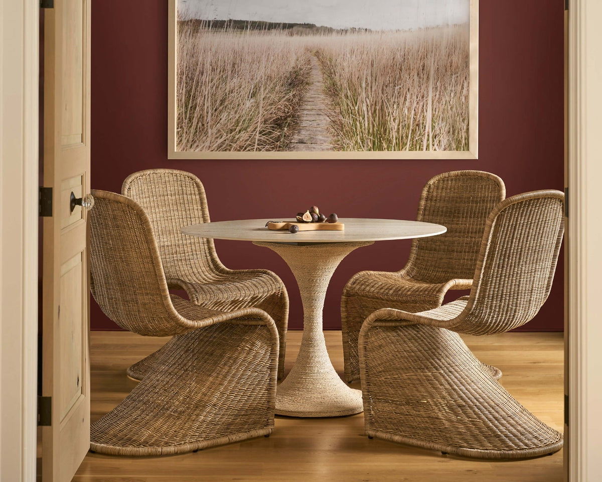 Oasis Round Pedestal Dining Table