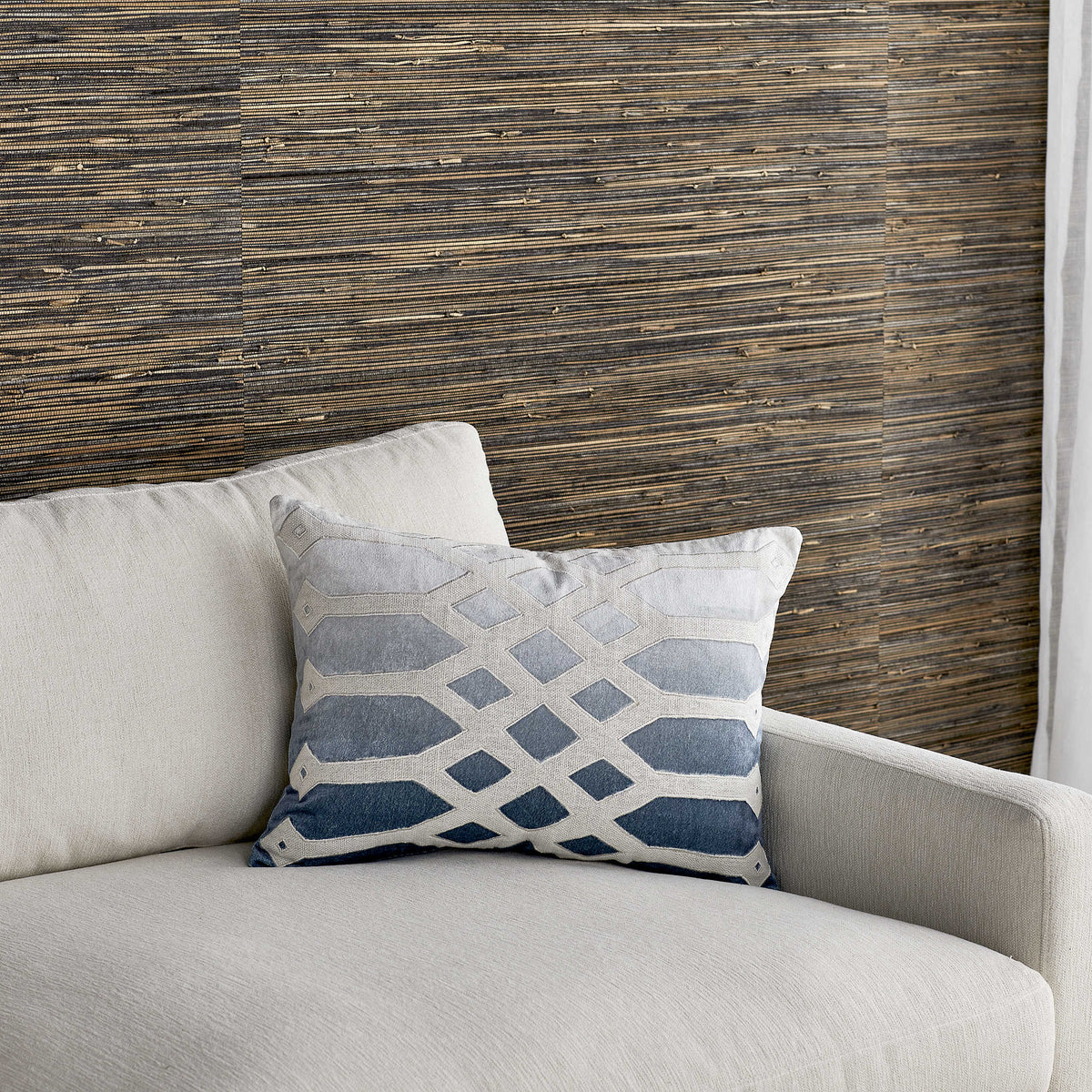 Lattice Cushion