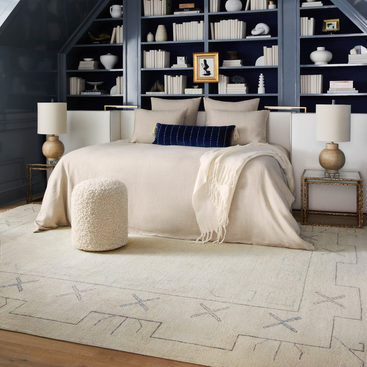 Riviera Hand Knotted Rug in Light Neutral - 274 x 183 cm
