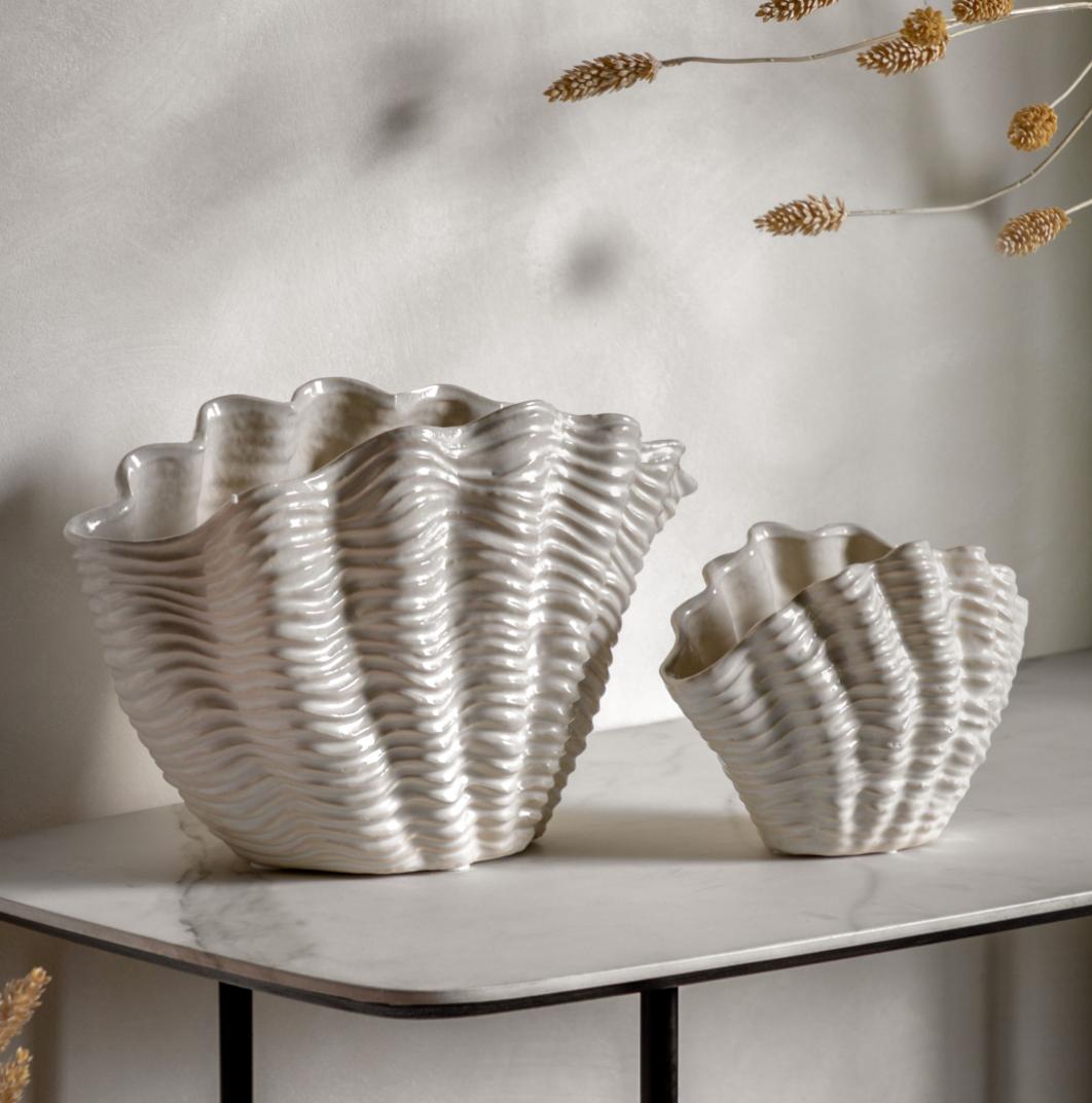 Clamshell Vase Large Reactive White