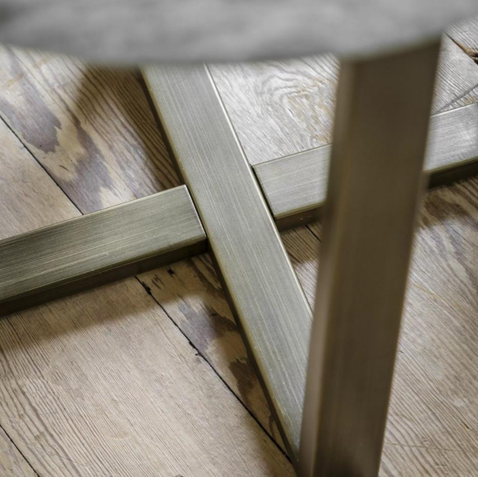 Ellando Side Table