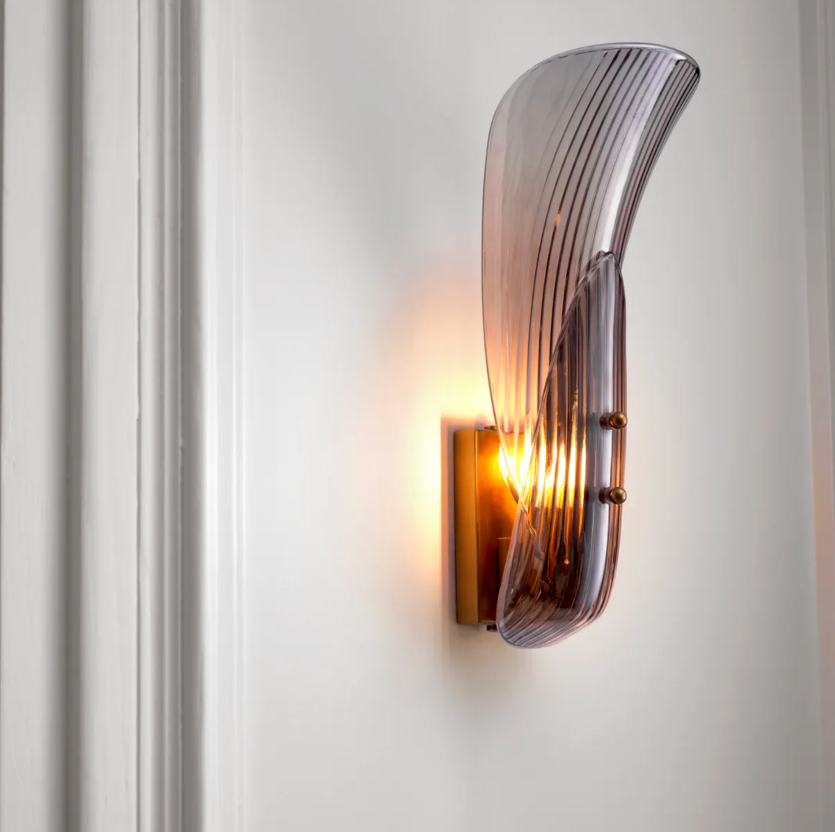 Amun Wall Lamp in Brushed Brass
