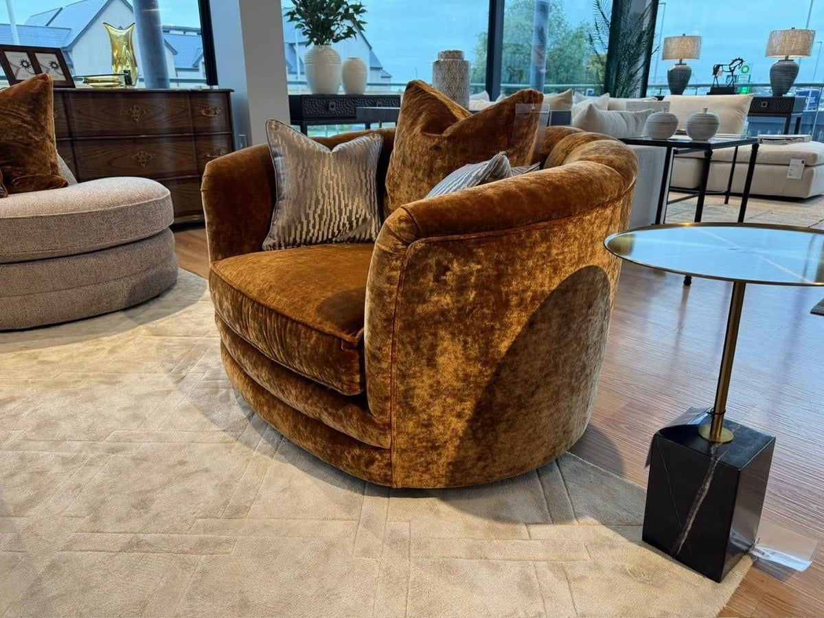 Outlet Duresta Bardot Swivel Chair in Rembrandt Velvet Gold Ochre