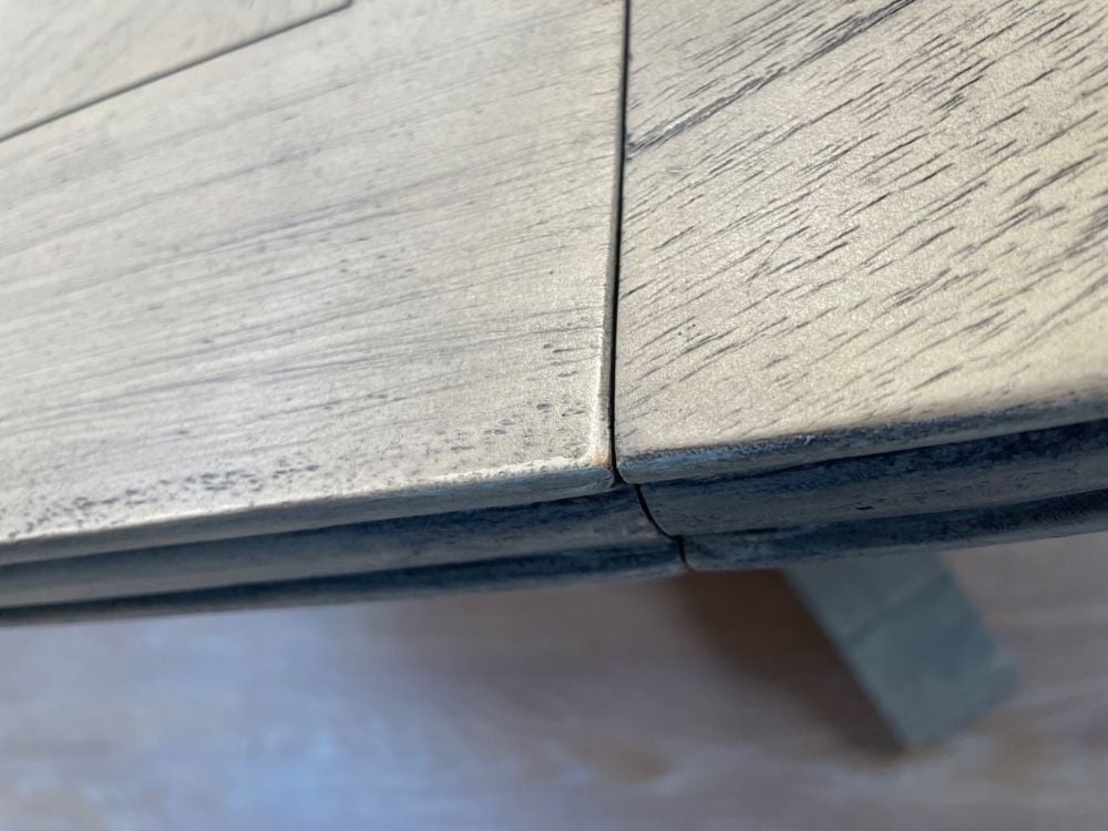 Clearance Cotswold Round Extending Dining Table