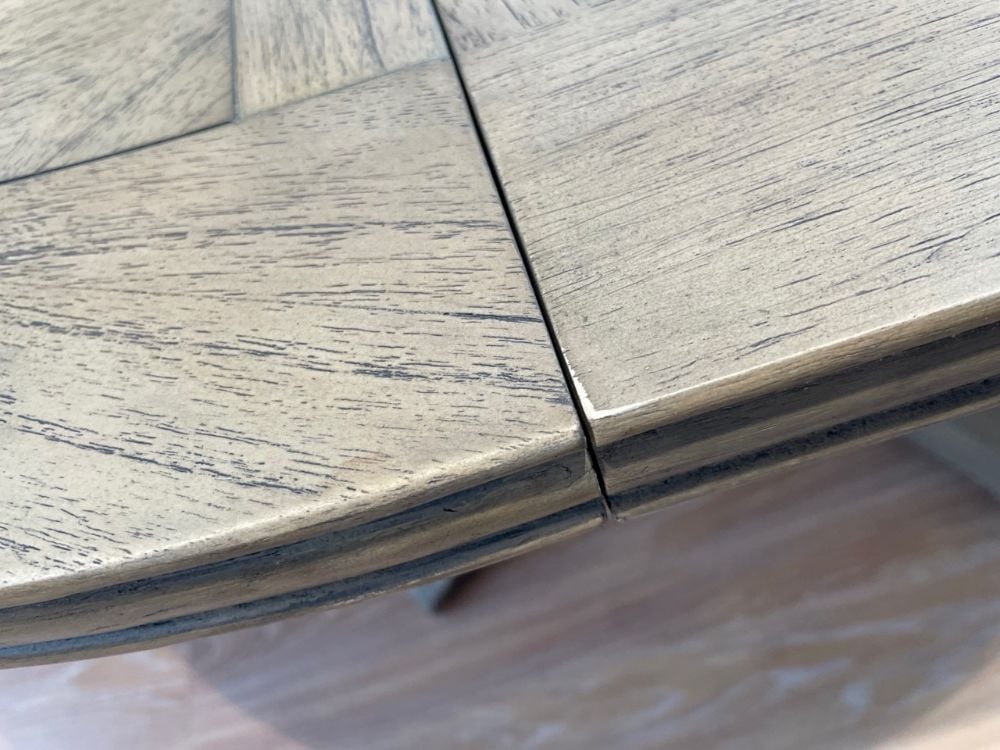 Clearance Cotswold Round Extending Dining Table