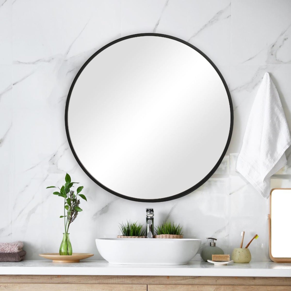 Eve Medium Round Mirror Black