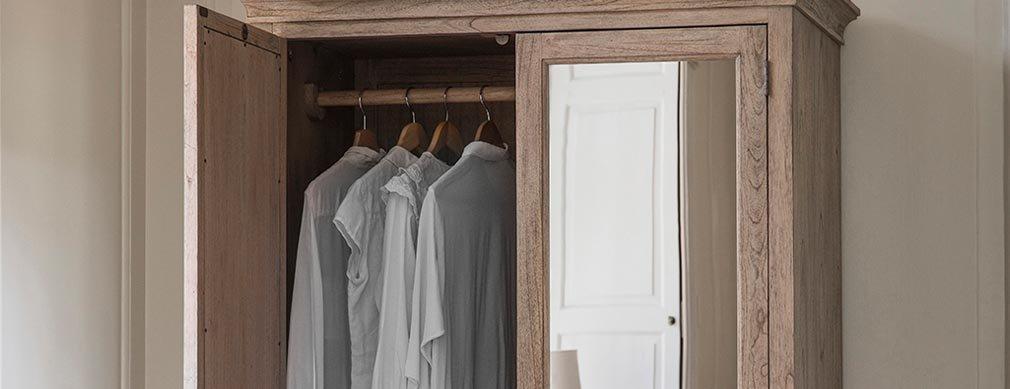 Wardrobes & Coat Racks